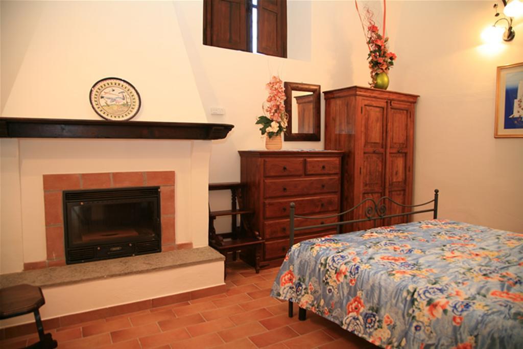 Agriturismo Toscanella Montebello Dış mekan fotoğraf